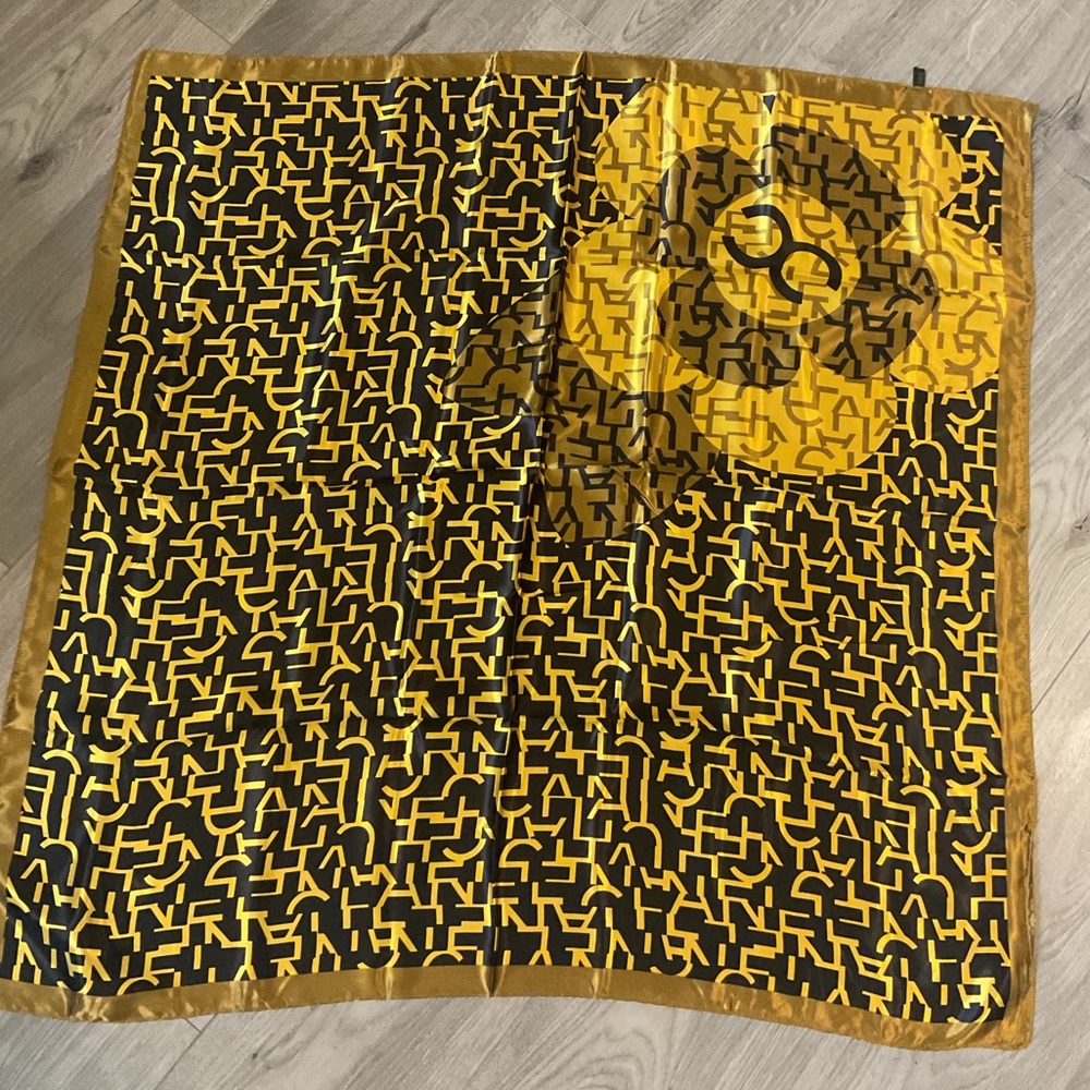 Mustard Geometric Pattern Silky Scarf - Picture 3 of 6